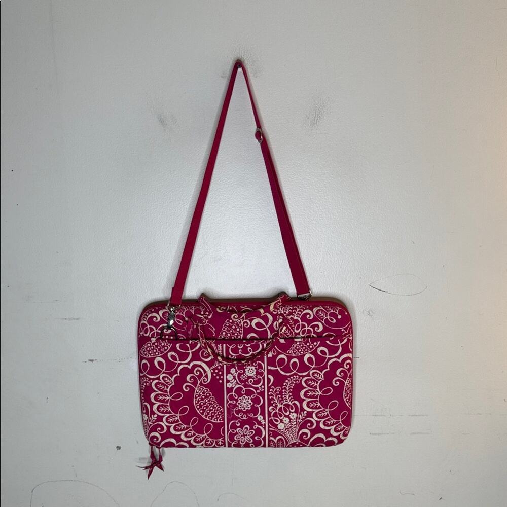Vera Bradley Elegant Pink and White Patterned Women's Laptop Bag